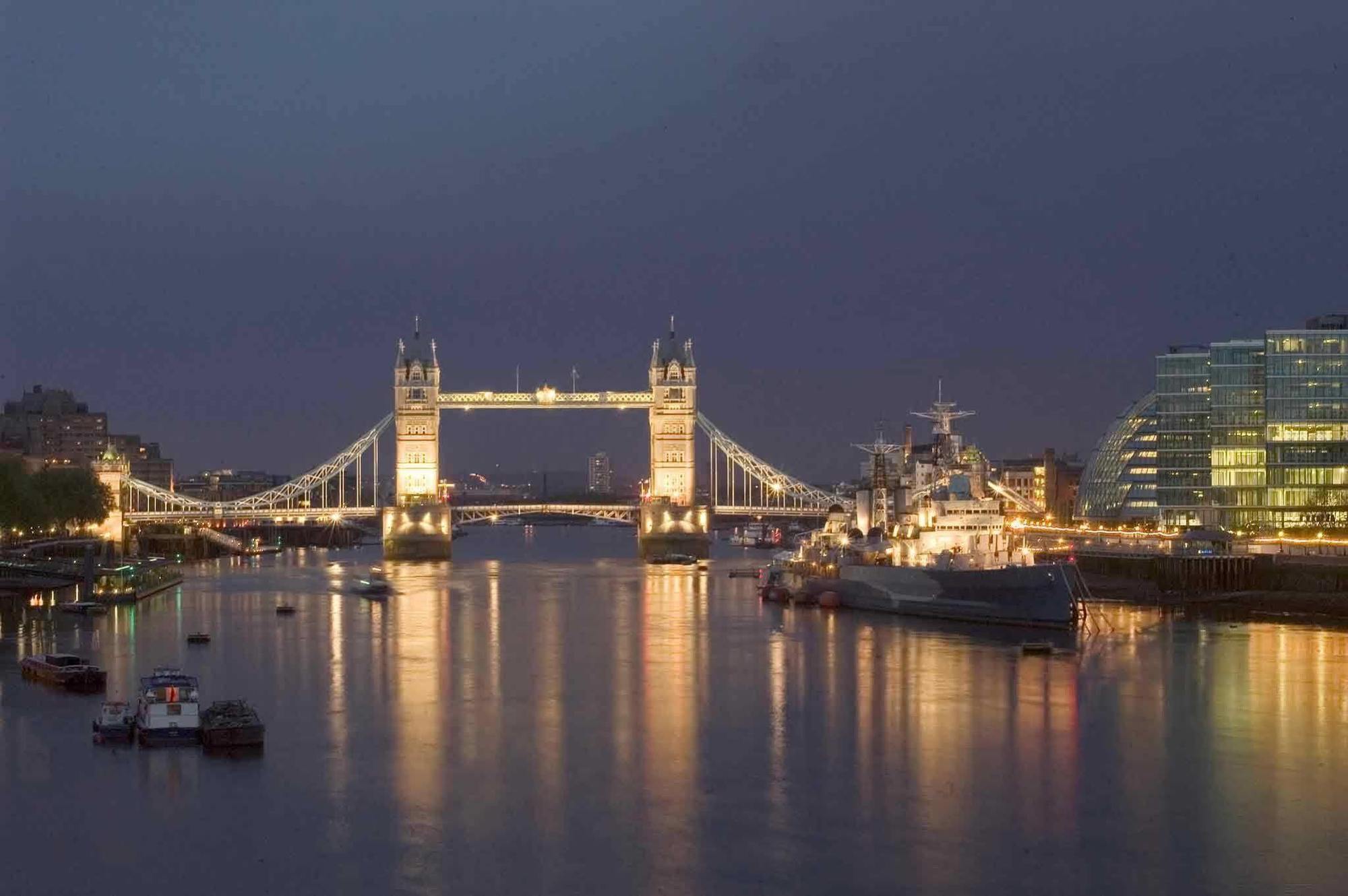 Ibis London Docklands Canary Wharf Extérieur photo